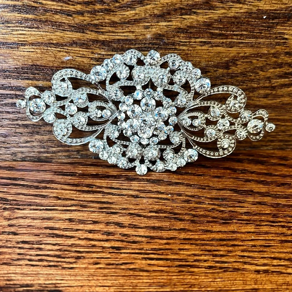 Flat Back Silver Rhinestone Brooch Pin